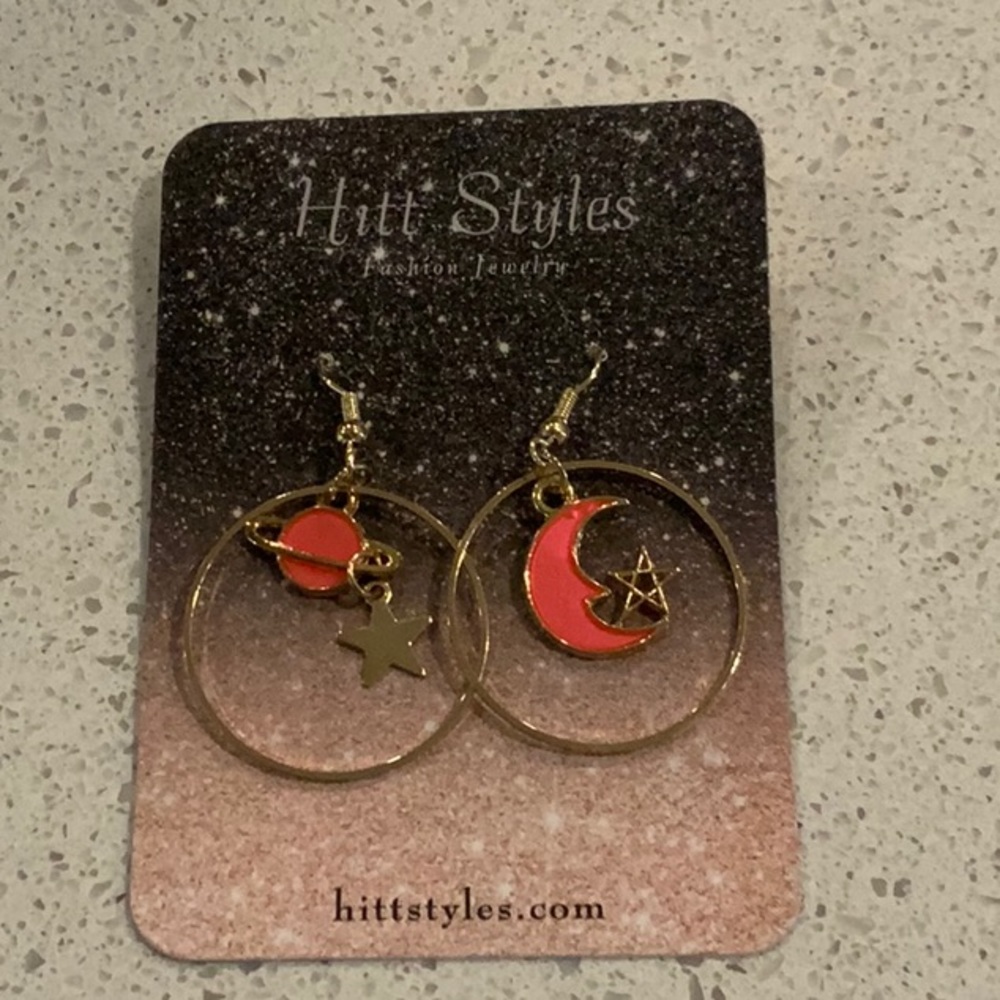 NWOT Hoyt styles earrings